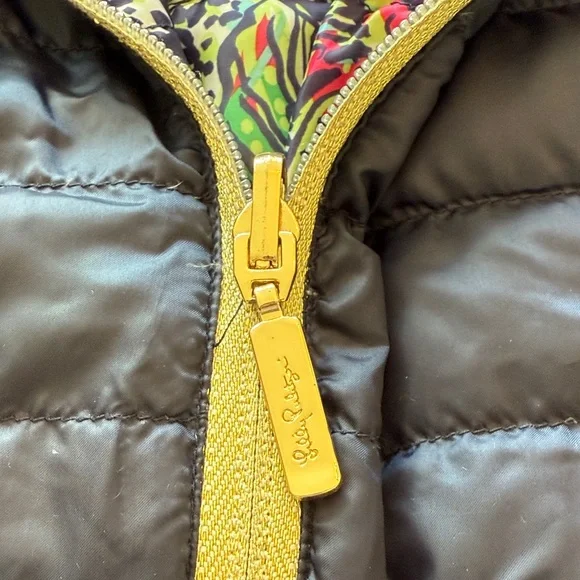 Lilly Pulitzer reversible down jacket Navy/floral - Picture 13 of 17